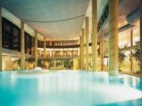 Badehalle der Carolus Thermen