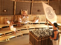 Fahnenaufguss im Stonehenge